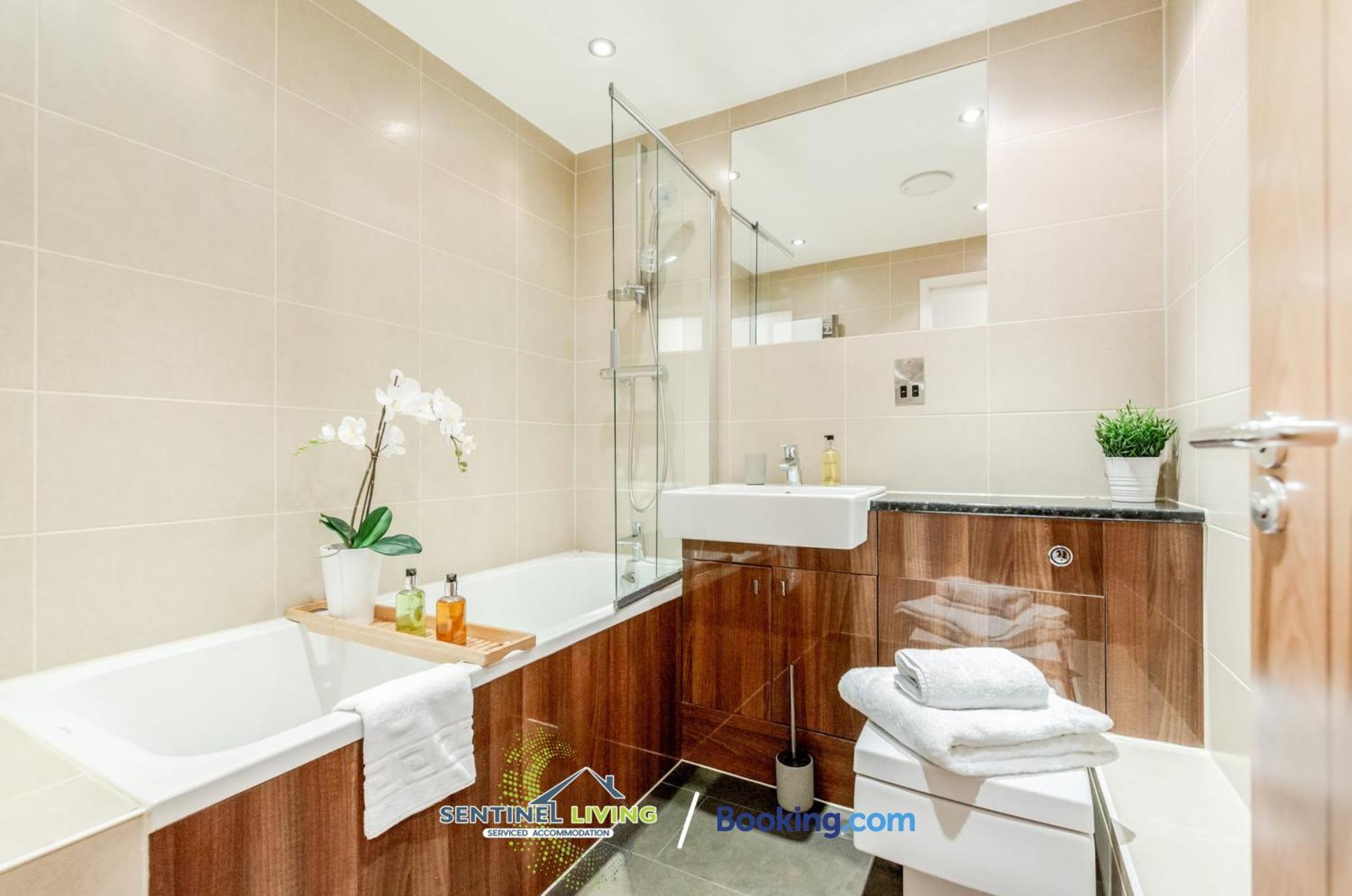 Flat 2 Bed By Sentinel Living With Free Wifi And Parking Windsor